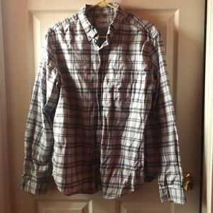 Men’s gray and white flannel